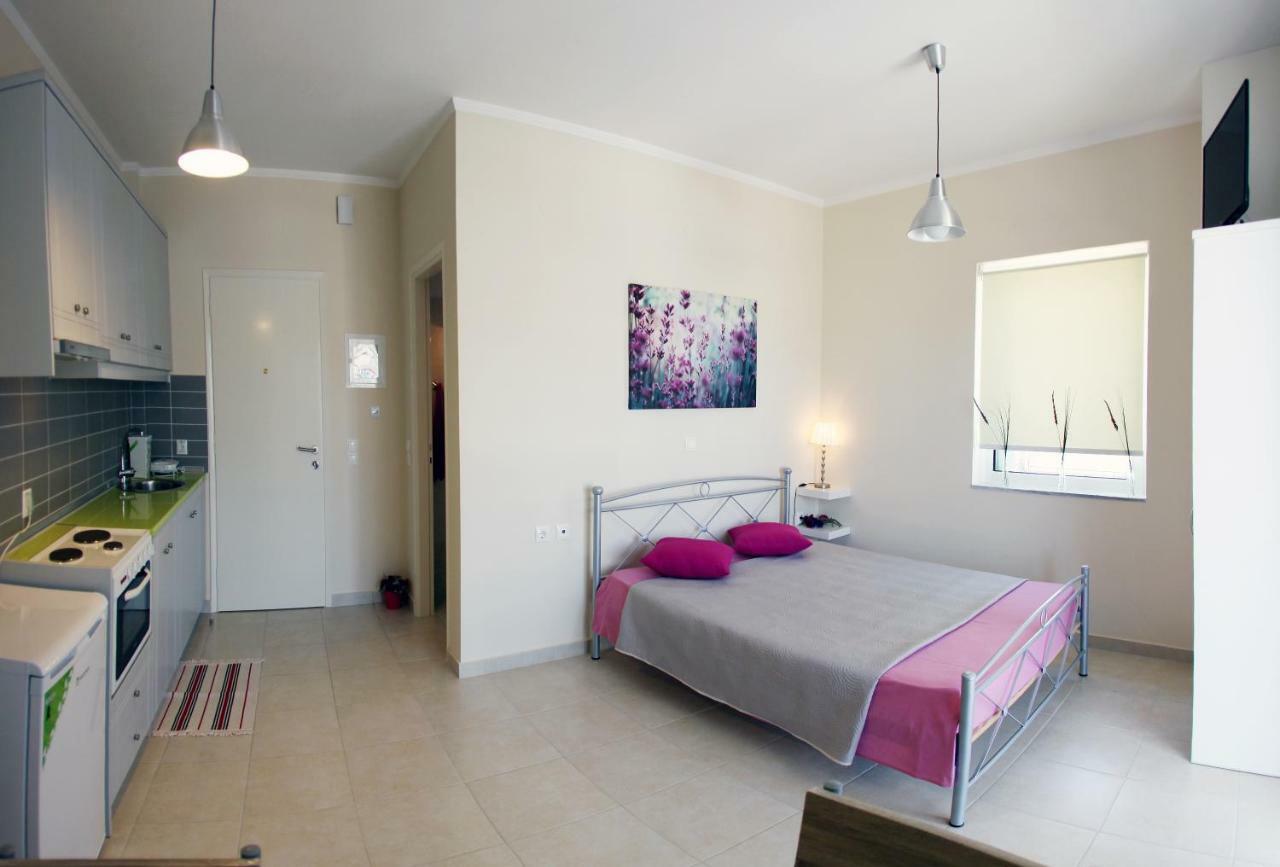 Lalezas Studios Tolo Bagian luar foto
